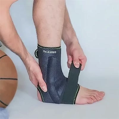 قوزک‌بند نئوپرن فنر‌دار با کش ساپورت تسکین طب